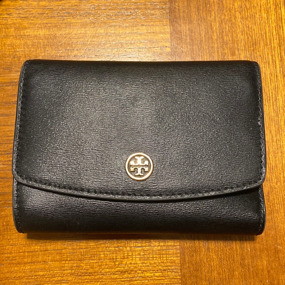 Tory Burch wallet